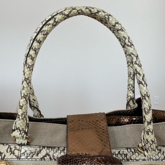 DOLCE & GABBANA large shoulder bag/tote. Snakeskin trim and gold hardware. - Picture 13 of 17